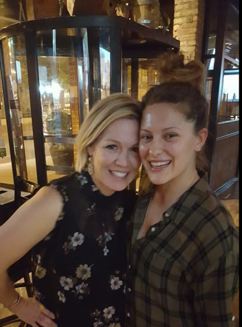 Celebrity Sighting: Actress Jennie Garth at Public House in Chicago